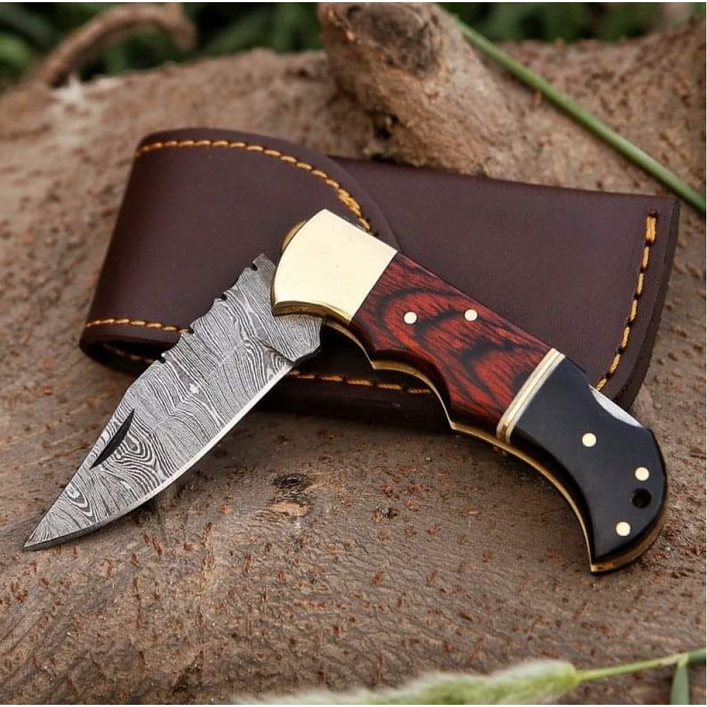 TOP QUALITY FOLDING KNIFE AND  BRASS GUARD FREE ENGARVING YOUR NAME &YOUR BRAND NAME  HB-1916